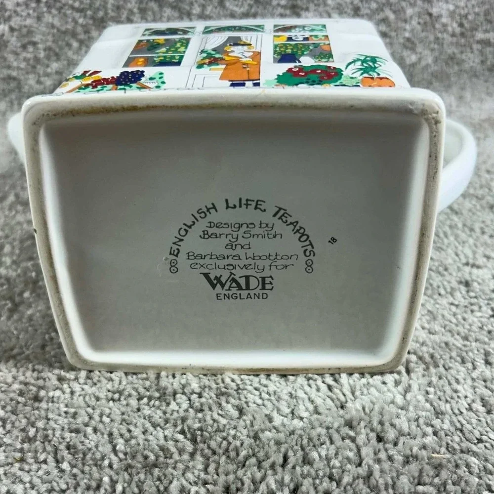 Wade England Florie's Flowers Teapot White English Life Ceramic Collectible